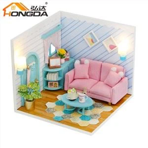 Nhà búp bê phòng khách đầy nắng S2004
